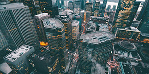 住宅、工业、商业地产开发，修建工程、工业制造、矿业开采、生物制药、能源开发、资源运营、金融效劳、经贸商贸、餐饮娱乐等为一体的多元化大型股份制企业...